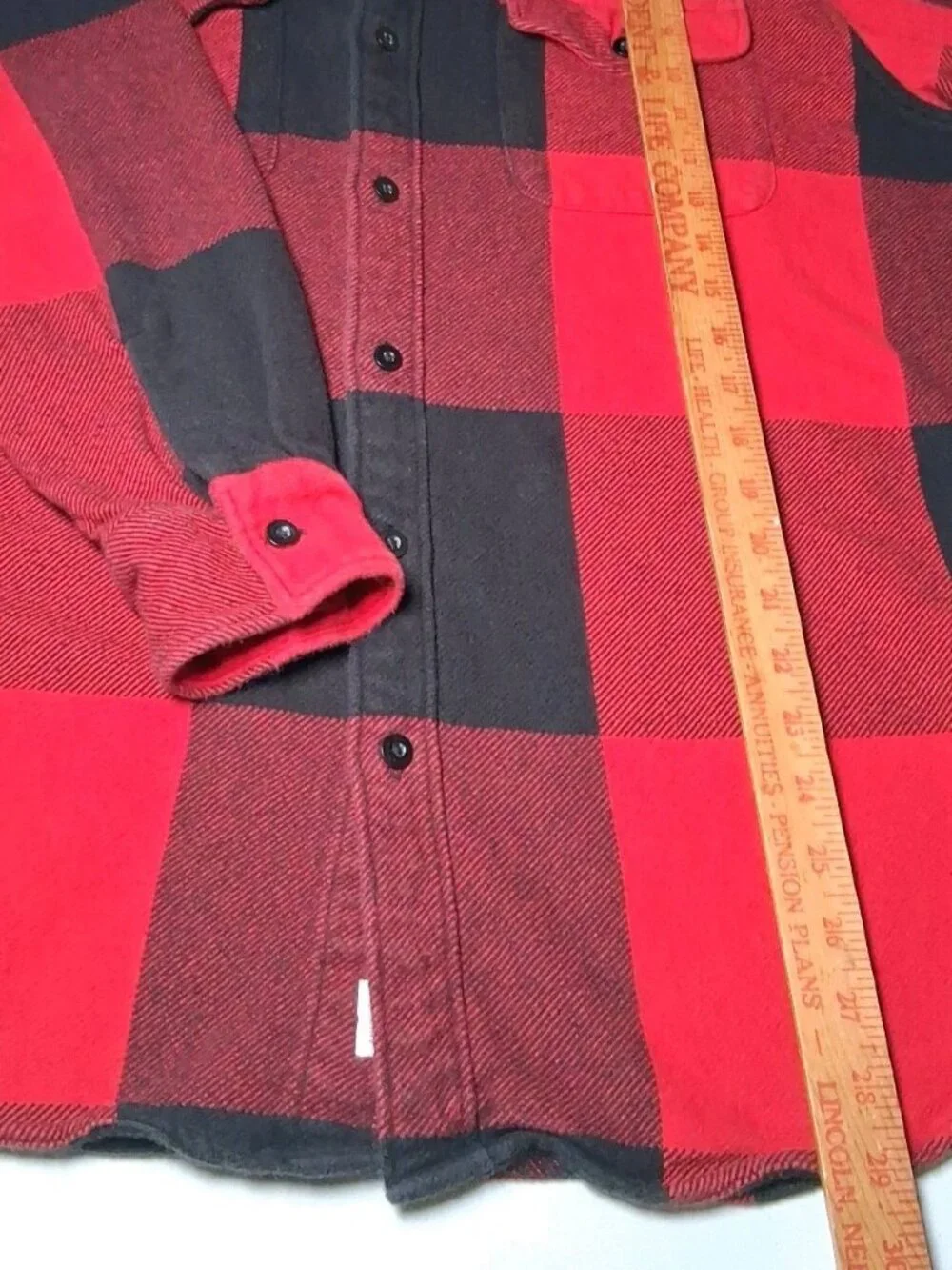 American Eagle Flannel Shirt Men XL Red Black Buffalo Plaid Heavyweight Classic - Picture 6 of 16